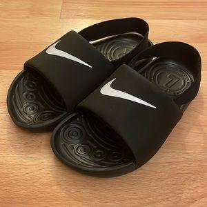 Nike Toddler Kawa Slides. Black. Size 10C. EUC